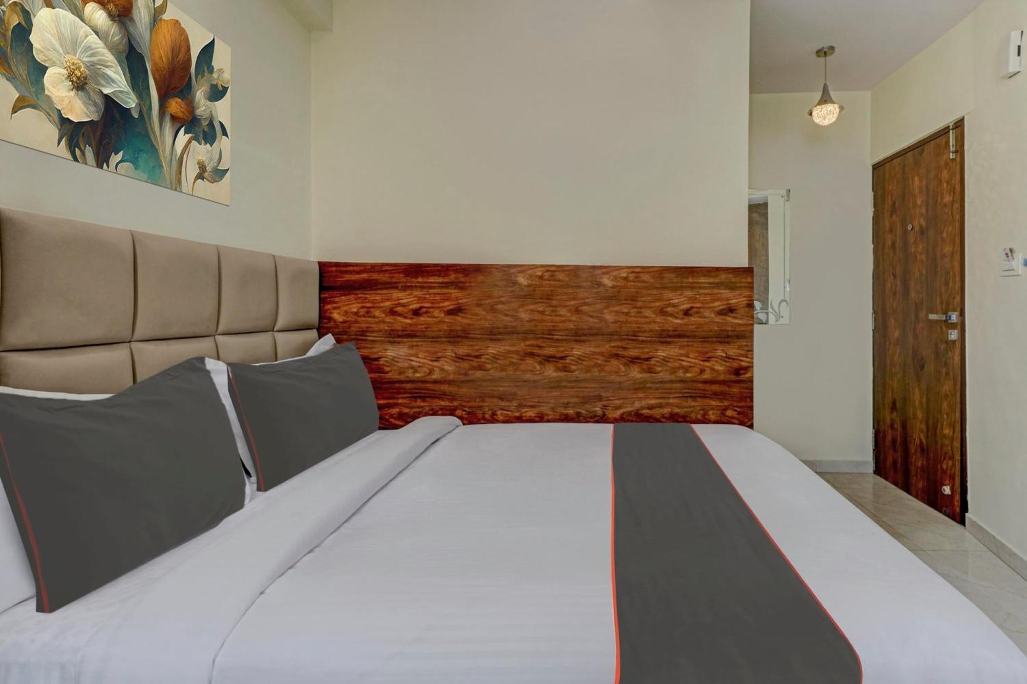 Hotel Collection O Karthika Residency à Bangalore Extérieur photo