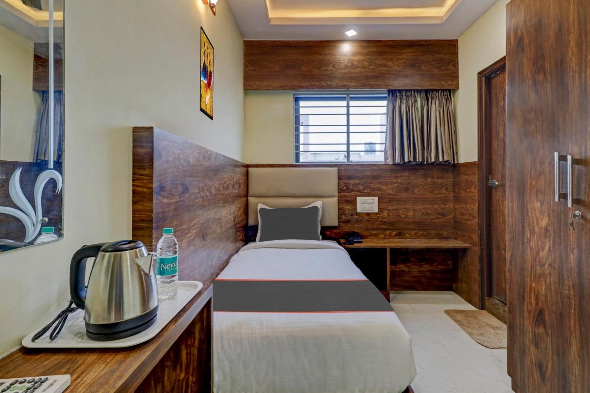 Hotel Collection O Karthika Residency à Bangalore Extérieur photo