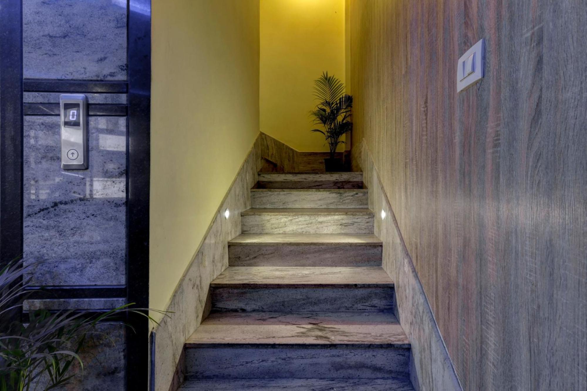 Hotel Collection O Karthika Residency à Bangalore Extérieur photo